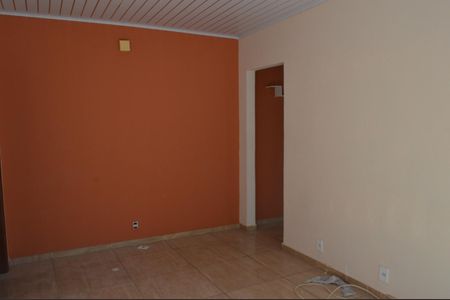 Casa de condomínio para alugar com 180m², 2 quartos e 1 vagaSala