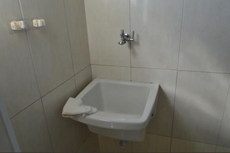 Casa de condomínio para alugar com 180m², 2 quartos e 1 vagaÁrea de Serviço