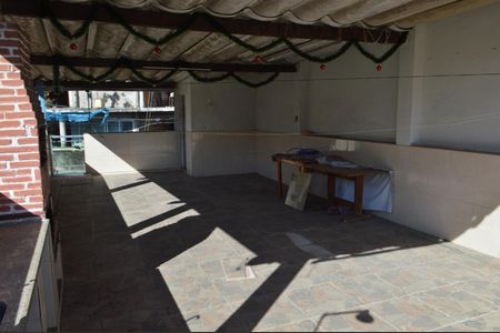 Casa de condomínio para alugar com 180m², 2 quartos e 1 vagaTerraço