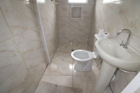 Casa para alugar com 75m², 2 quartos e sem vagaBanheiro