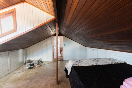 Casa à venda com 247m², 4 quartos e 2 vagas Casa à venda com 247m², 4 quartos e 2 vagasQuarto 3