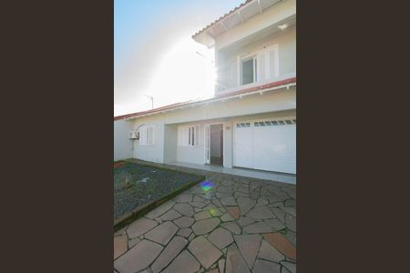 Casa à venda com 247m², 4 quartos e 2 vagas Casa à venda com 247m², 4 quartos e 2 vagasÁrea comum