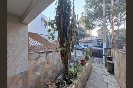 Casa para alugar com 127m², 3 quartos e 4 vagas Casa para alugar com 127m², 3 quartos e 4 vagasEntrada