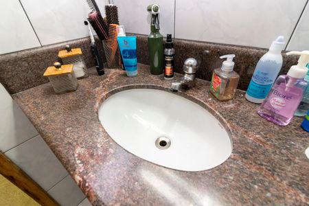 Casa para alugar com 127m², 3 quartos e 4 vagasBanheiro 1