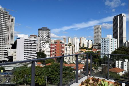 Apartamento para alugar com 93m², 3 quartos e 1 vagaVista de Piscina