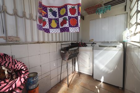 Casa à venda com 136m², 3 quartos e 1 vagaLavanderia