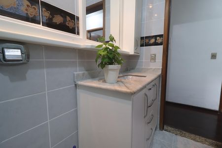 Casa à venda com 136m², 3 quartos e 1 vagaBanheiro