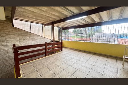 Casa à venda com 127m², 2 quartos e 2 vagasVaranda