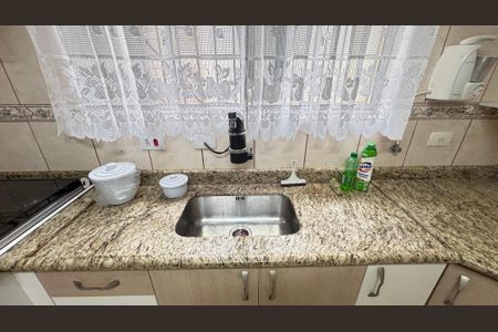 Casa à venda com 127m², 2 quartos e 2 vagasCozinha