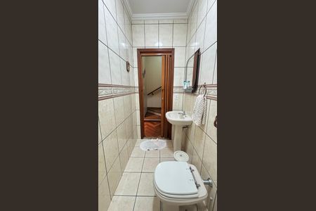 Casa à venda com 127m², 2 quartos e 2 vagasBanheiro