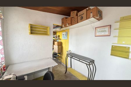 Casa à venda com 127m², 2 quartos e 2 vagasQuarto de Serviço