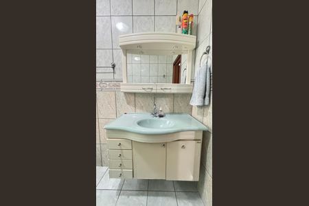 Casa à venda com 127m², 2 quartos e 2 vagasBanheiro