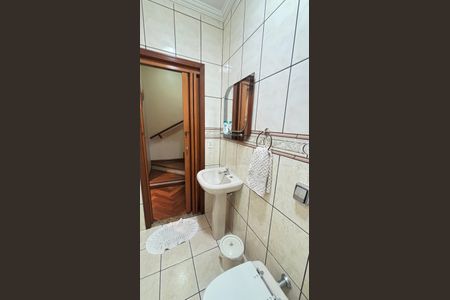 Casa à venda com 127m², 2 quartos e 2 vagasBanheiro