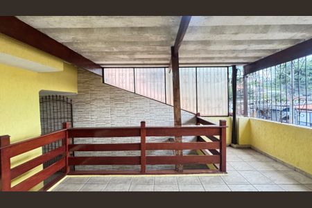 Casa à venda com 127m², 2 quartos e 2 vagasVaranda