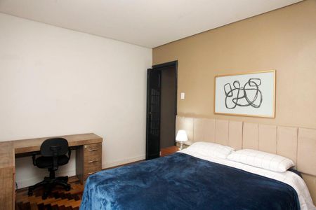 Quarto de apartamento para alugar com 1 quarto, 32m² em Auxiliadora, Porto Alegre
