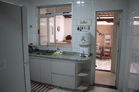 Apartamento à venda com 141m², 3 quartos e 2 vagasCozinha
