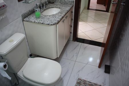 Apartamento à venda com 141m², 3 quartos e 2 vagasBanheiro