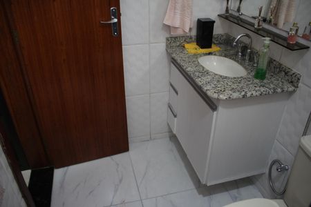 Apartamento à venda com 141m², 3 quartos e 2 vagasBanheiro da Suíte