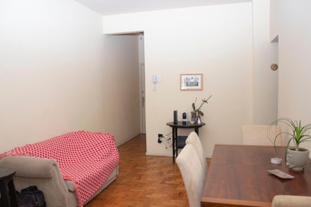 Sala de apartamento à venda com 2 quartos, 82m² em Centro, Belo Horizonte