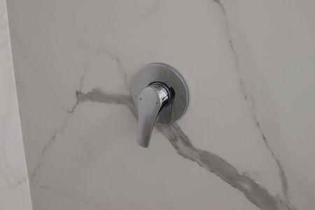 Apartamento para alugar com 75m², 2 quartos e 1 vaga Apartamento para alugar com 75m², 2 quartos e 1 vagaBanheiro da Suíte