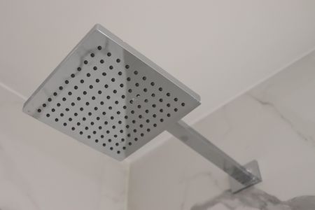 Apartamento para alugar com 75m², 2 quartos e 1 vaga Apartamento para alugar com 75m², 2 quartos e 1 vagaBanheiro da Suíte