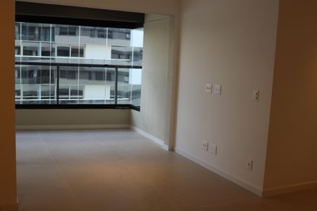 Apartamento para alugar com 75m², 2 quartos e 1 vaga Apartamento para alugar com 75m², 2 quartos e 1 vagaSala