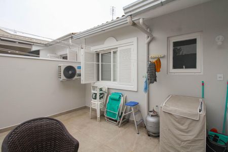 Casa de condomínio à venda com 79m², 2 quartos e 2 vagas Casa de condomínio à venda com 79m², 2 quartos e 2 vagasÁrea de Serviço