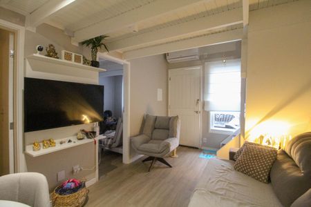 Casa de condomínio à venda com 79m², 2 quartos e 2 vagas Casa de condomínio à venda com 79m², 2 quartos e 2 vagasSala