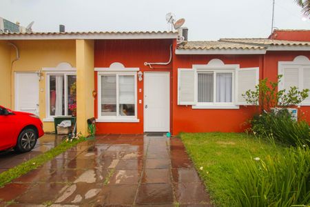 Casa de condomínio à venda com 79m², 2 quartos e 2 vagas Casa de condomínio à venda com 79m², 2 quartos e 2 vagasFachada