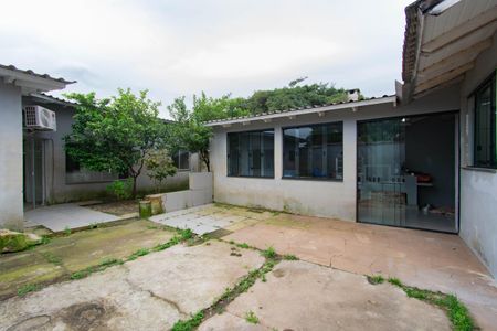Casa à venda com 200m², 5 quartos e 2 vagas Casa à venda com 200m², 5 quartos e 2 vagasÁrea comum