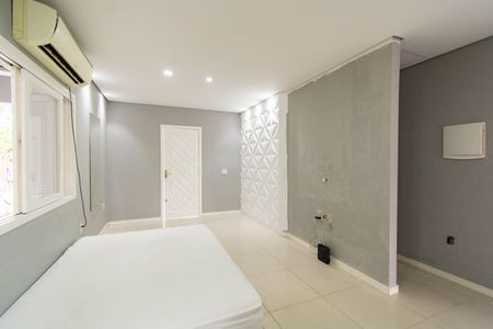 Casa à venda com 200m², 5 quartos e 2 vagas Casa à venda com 200m², 5 quartos e 2 vagasSala