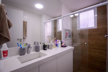 Apartamento para alugar com 74m², 3 quartos e 1 vaga Apartamento para alugar com 74m², 3 quartos e 1 vagaBanheiro da suite