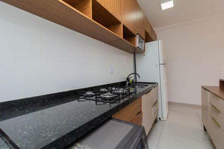 Apartamento para alugar com 45m², 2 quartos e sem vaga Apartamento para alugar com 45m², 2 quartos e sem vagaCozinha e Área de Serviço