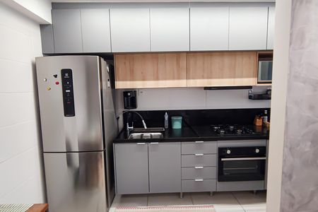 Apartamento à venda com 52m², 2 quartos e 1 vagaCozinha e área de serviço