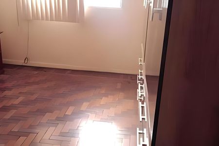 Casa à venda com 100m², 3 quartos e 2 vagas