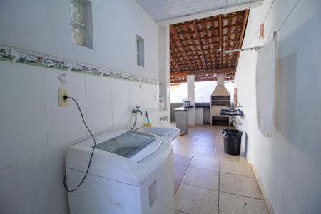 Casa para alugar com 150m², 2 quartos e 2 vagasÁrea de Serviço