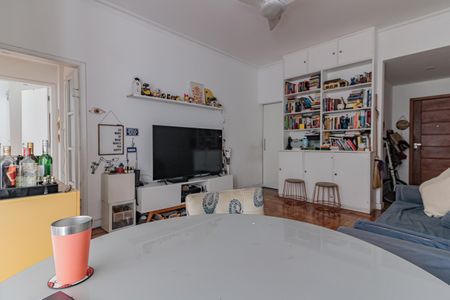 Apartamento à venda com 82m², 2 quartos e sem vagaSala