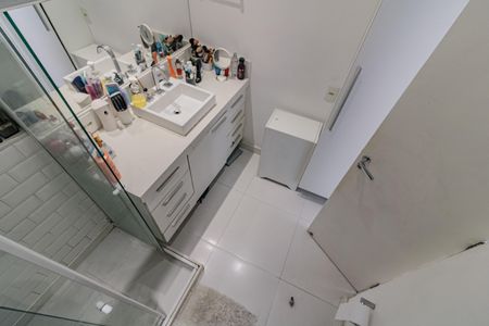 Apartamento à venda com 82m², 2 quartos e sem vagaBanheiro