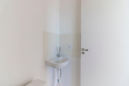 Apartamento para alugar com 37m², 2 quartos e sem vaga Apartamento para alugar com 37m², 2 quartos e sem vagaBanheiro