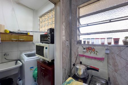 Apartamento à venda com 54m², 2 quartos e sem vagaCozinha e Área de serviço