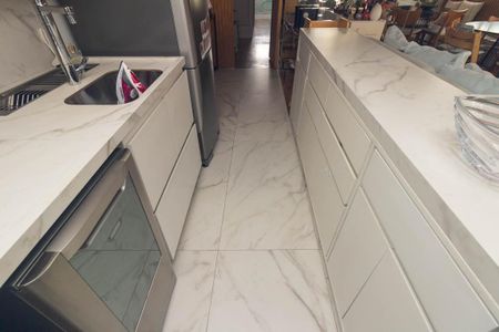 Apartamento à venda com 88m², 2 quartos e 2 vagasCozinha