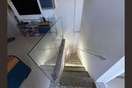 Apartamento à venda com 145m², 3 quartos e 2 vagasEscada