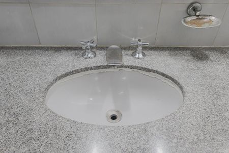 Apartamento para alugar com 105m², 3 quartos e 2 vagasBanheiro