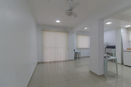 Apartamento à venda com 50m², 2 quartos e 1 vaga Apartamento à venda com 50m², 2 quartos e 1 vagaÁrea comum - Salão de festas