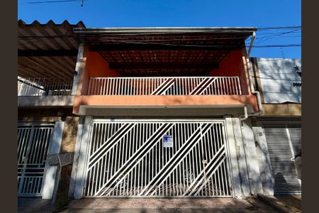 Casa à venda com 150m², 3 quartos e 2 vagasFachada