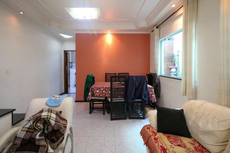 Casa à venda com 115m², 3 quartos e 1 vagaSala