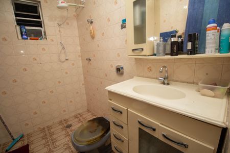 Casa à venda com 280m², 3 quartos e 2 vagasBanheiro da Suíte