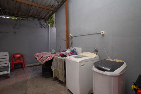 Casa à venda com 280m², 3 quartos e 2 vagasÁrea de Serviço