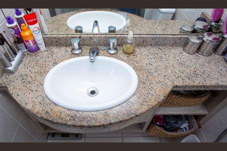 Apartamento à venda com 68m², 3 quartos e 2 vagasBanheiro da Suíte