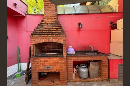 Casa à venda com 130m², 3 quartos e 2 vagas Casa à venda com 130m², 3 quartos e 2 vagasFoto 04